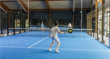 Indoor Padel à Center Parcs Parc Sandur